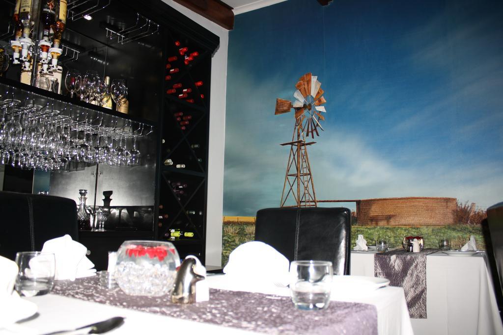 Yalla Yalla Boutique Hotel วิตแบงก์ ภายนอก รูปภาพ